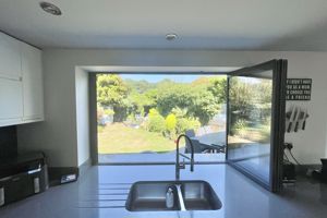 Photo 16- click for photo gallery